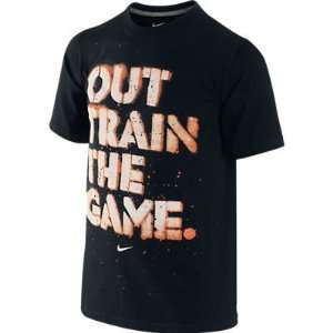  NIKE OUT TRAIN THE GAME SS TEE (BOYS)