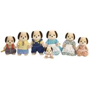  Sylvanian Families   Celebration Beagle Family: Toys 