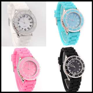 2011 Newest Design 4 Color Ladys Womens Quartz Watch Silicone Wrist 