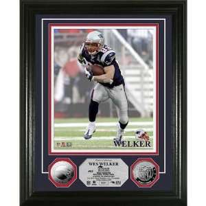  BSS   Wes Welker 2010 Silver Coin Photo Mint Everything 