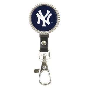  New York Yankees   MLB Purse Key Holder: Sports & Outdoors