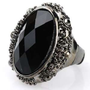 Vintage Inspired Scultped Ring with Ajustable Band in Gun Metal Black 