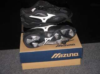 New Mizuno Size 8 Classic Low Baseball Cleats MSRP $90  