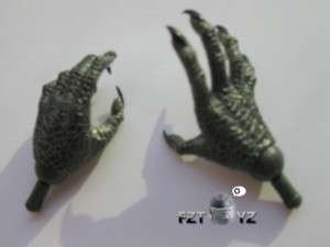 HOT TOYS Berserker Predator Hand w/ Pegs 1/6  