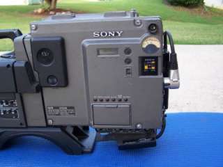 Beautiful Sony DXC 537A Standard Definition Broadcast Camera 