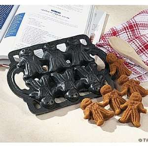 GINGERBREAD MAN Cast Iron CHRISTMAS MUFFIN PAN:  Home 
