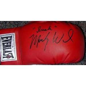  Irish Micky Ward Autographed Boxing Glove: Sports 
