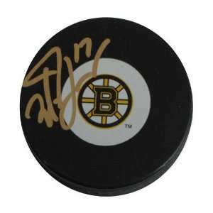 Milan Lucic Boston Bruins Autographed Puck  Sports 