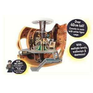  Doctor Who Eleventh Doctor TARDIS Playset with Figures 