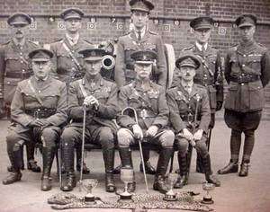 WW1 Photo Postcard British Artillery Officers With Trophys & Cheetah 