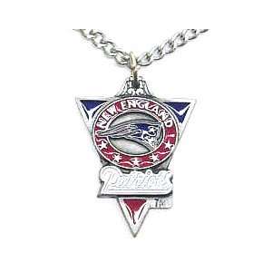  New England Patriots NFL Pewter Logo Necklace: Sports 
