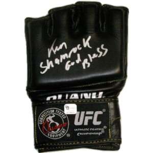  Ken Shamrock Autographed UFC Glove   Sports Memorabilia 