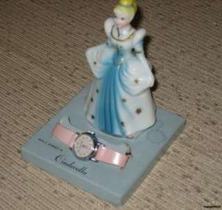 Vintage 1963 Walt Disney RARE Cinderella Watch w/ Figurine & Original 