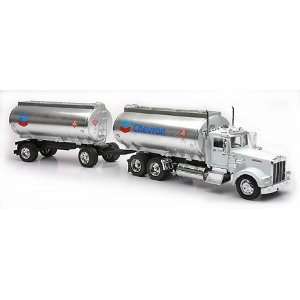   Kenworth Truck & Container   Oil Twin Tanker (Chevron) Toys & Games