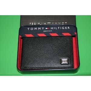  Men Tommy Hilfiger Passcase Leather Wallet Passcase Black with Logo 