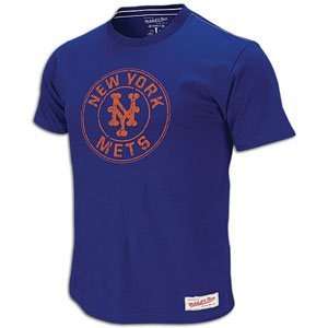   Mitchell & Ness MLB On Deck Circle T Shirt   Mens: Sports & Outdoors