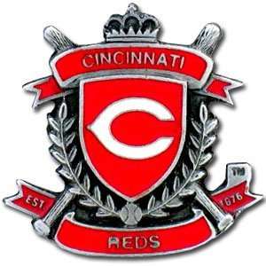  Team Crest MLb Pin   Cincinnati Reds: Sports & Outdoors