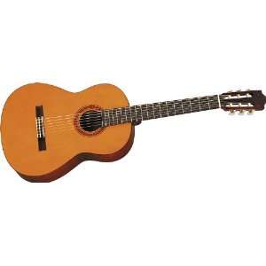  Yamaha CG111S Spruce Classical Guitar Musical Instruments
