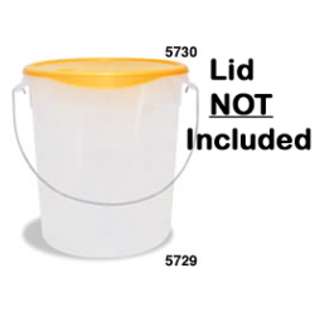 Rubbermaid Commercial Products Rubbermaid Round Storage Container with 