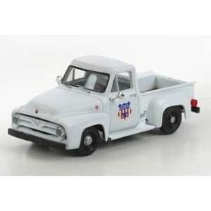   HO Scale RTR 1955 Ford F 100 Pickup Truck Union Supply: Toys & Games