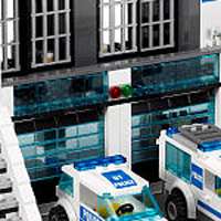 LEGO City Police Station (7498)   LEGO   Toys R Us