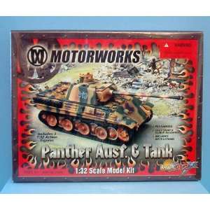  Panther Ausf. G German WWII Tank 1:32: Toys & Games