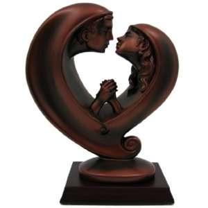   Hearts Desire Bronzed Lovers Kiss Statue Newlyweds