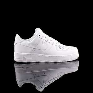 NEW NIKE AIR FORCE 1 ONE LOW ALL WHITE TRAINERS UK 6 13  