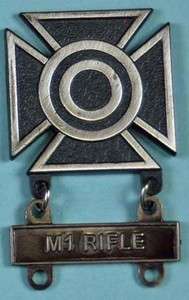 Army Sharpshooter Marksmanship Badge with M1 RIFLE Qualification 