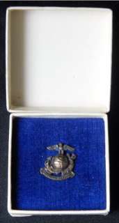 WWII Vintage GOLD USMC EGA 10yr Civ. Srv. badge pin  