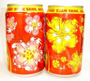 2007 Vietnam coca cola chinese New year 2 cans set  