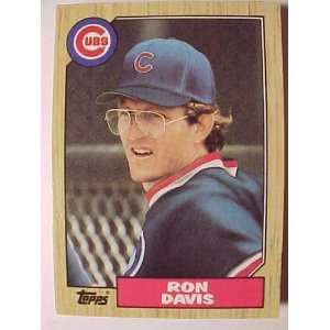  1987 Topps #383 Ron Davis [Misc.]