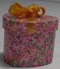   GIFT WRAPPED ROSE HEART SHAPED PLASTIC TRINKET RING BOX WITH BOW NR