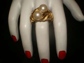AVON Goldtone Pearl SUITE Bracelet Brooch Ring Earrings  
