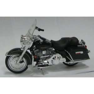   Ultra Classic Electra Glide Diecast Motorcycle Model: Toys & Games